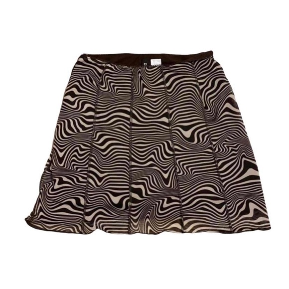 H&M Divided Mesh Skirt - Picture 1 of 4